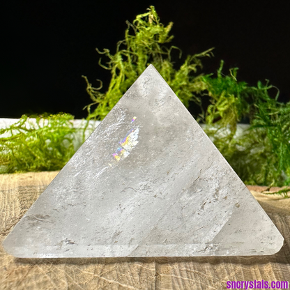 Clear Quartz Pyramid A Grade